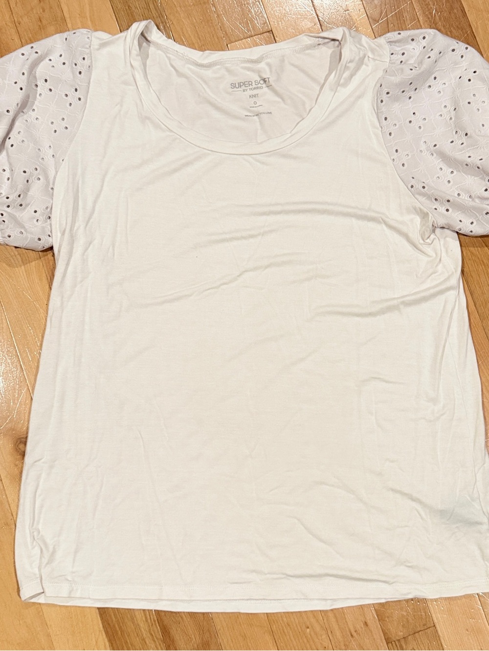 torrid White Eyelet Puff Sleeve Tee